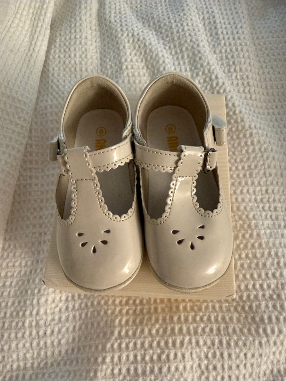 Angel Patent Cream Kids Shoes Box - Soft Cream Finish size 6